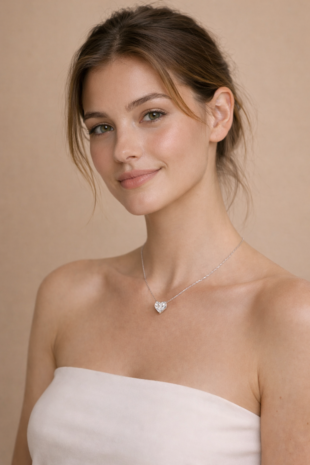 Noa heart necklace
